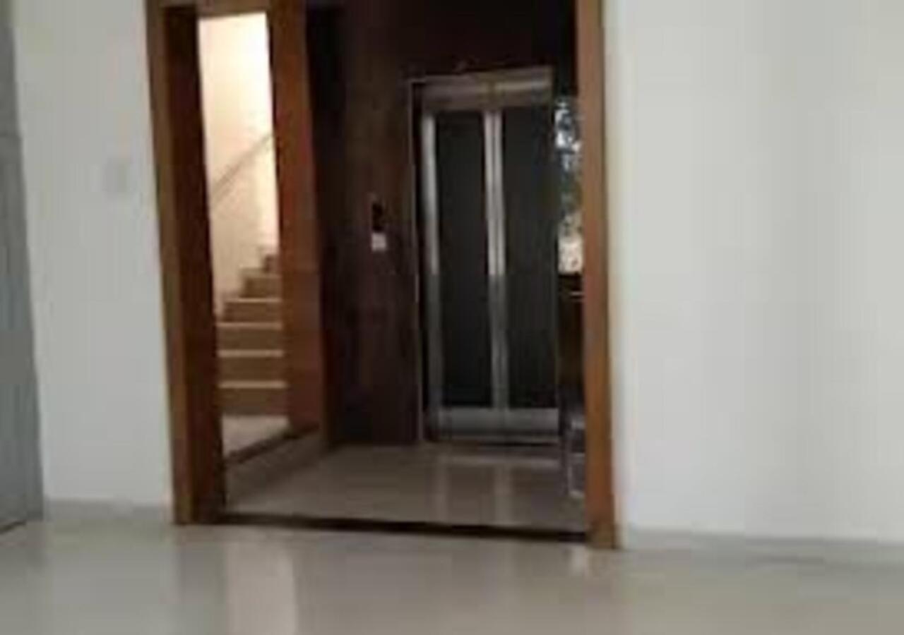 L P Regency, Poona Buitenkant foto